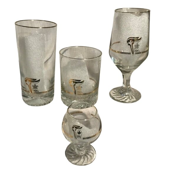 Vintage Calgary 1988 Winter Olympic Commemorative Glassware Set Set of 8 - Picture 3 of 4